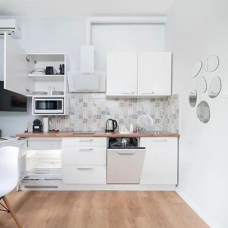 Apartment Sunny Wolczanska 53 - Parking - By Rentujemy